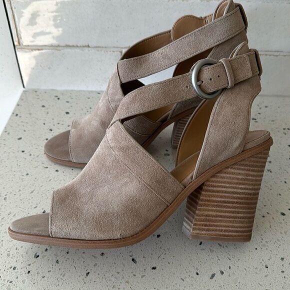 Marc Fisher Vega Women's Taupe Natural Suede Leather Block Heel Sandals Size 11 - Picture 2 of 13